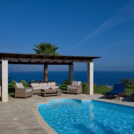 Kleismata Sleeps 6