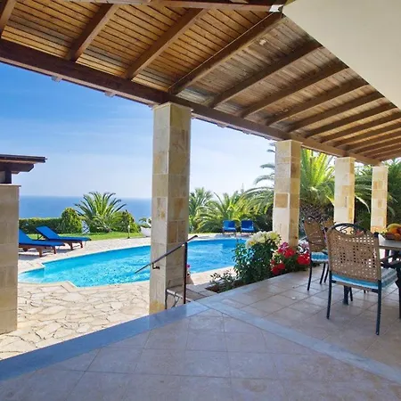 Kleismata Sleeps 6 Villa