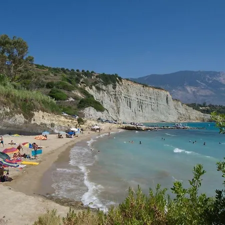 Kleismata Sleeps 6