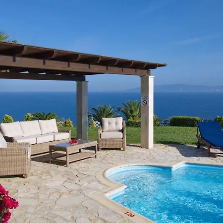 Kleismata Sleeps 6 * Klismata
