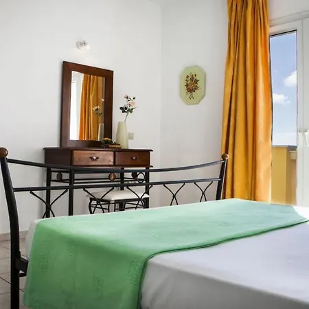 Kleismata Sleeps 6 *