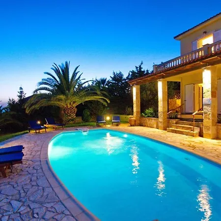 Kleismata Sleeps 6 Villa