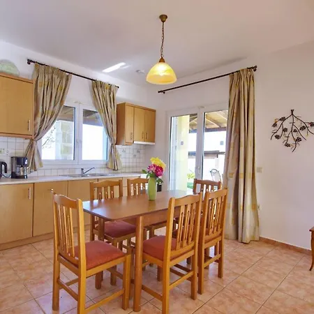 Kleismata Sleeps 6 *
