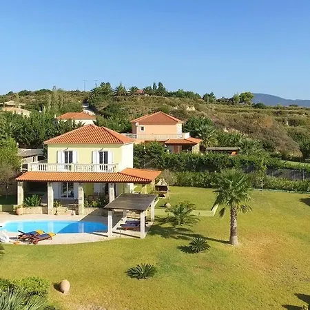 Villa Kleismata Sleeps 6 *